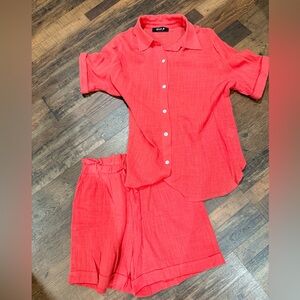 Women’s short set.